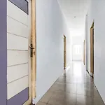 OYO 90897 Hotel Sepupu Satria